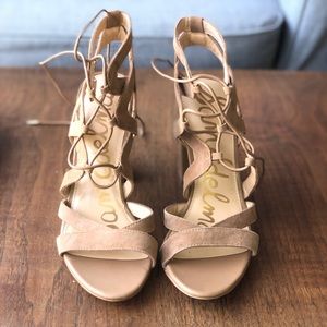 Women’s nude Heels with laces